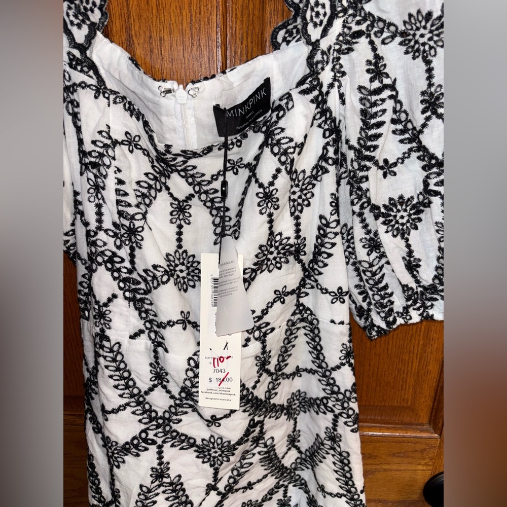 Mink Pink Dress - Picture 2 of 4